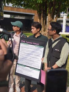 Sebuah toolkit 17+8 Tuntutan Rakyat yang mengomunikasikan pesan kritik, tuntutan, dan aspirasi rakyat beredar di media sosial dan diwujudkan melalui aksi protes di ruang publik_1